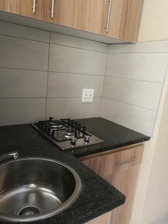 Salas Stay, Midrand Exteriör bild